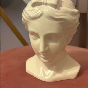 Elegant Cream Bust Statue